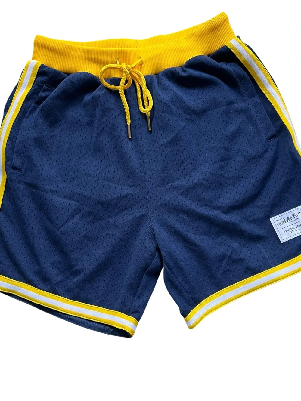 Mitchell & Ness Mesh Basketball Shorts Men’s Size M Athletic Retro